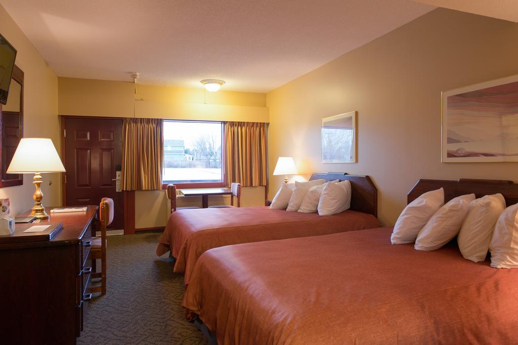 Assiniboine Gordon Inn On The Park Winnipeg Bagian luar foto